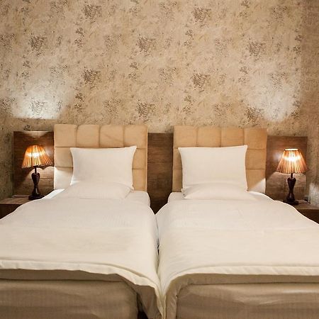 Issam Hotel & Spa Şǝki エクステリア 写真