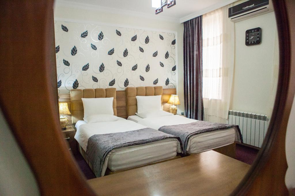 Issam Hotel & Spa Şǝki エクステリア 写真