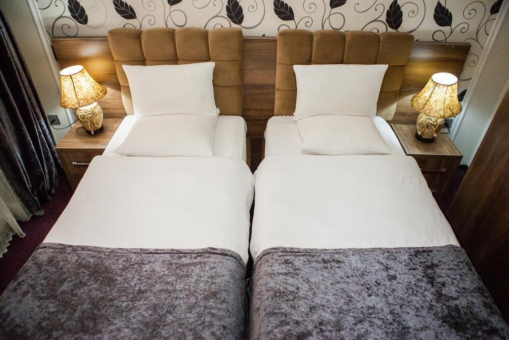 Issam Hotel & Spa Şǝki エクステリア 写真