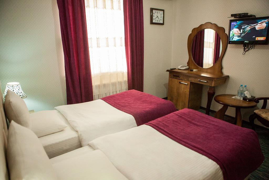 Issam Hotel & Spa Şǝki エクステリア 写真
