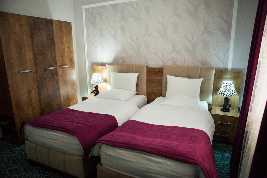 Issam Hotel & Spa Şǝki エクステリア 写真