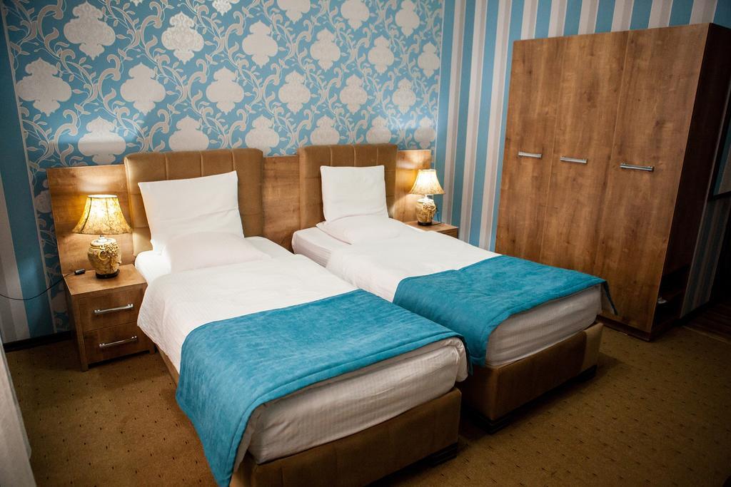 Issam Hotel & Spa Şǝki エクステリア 写真