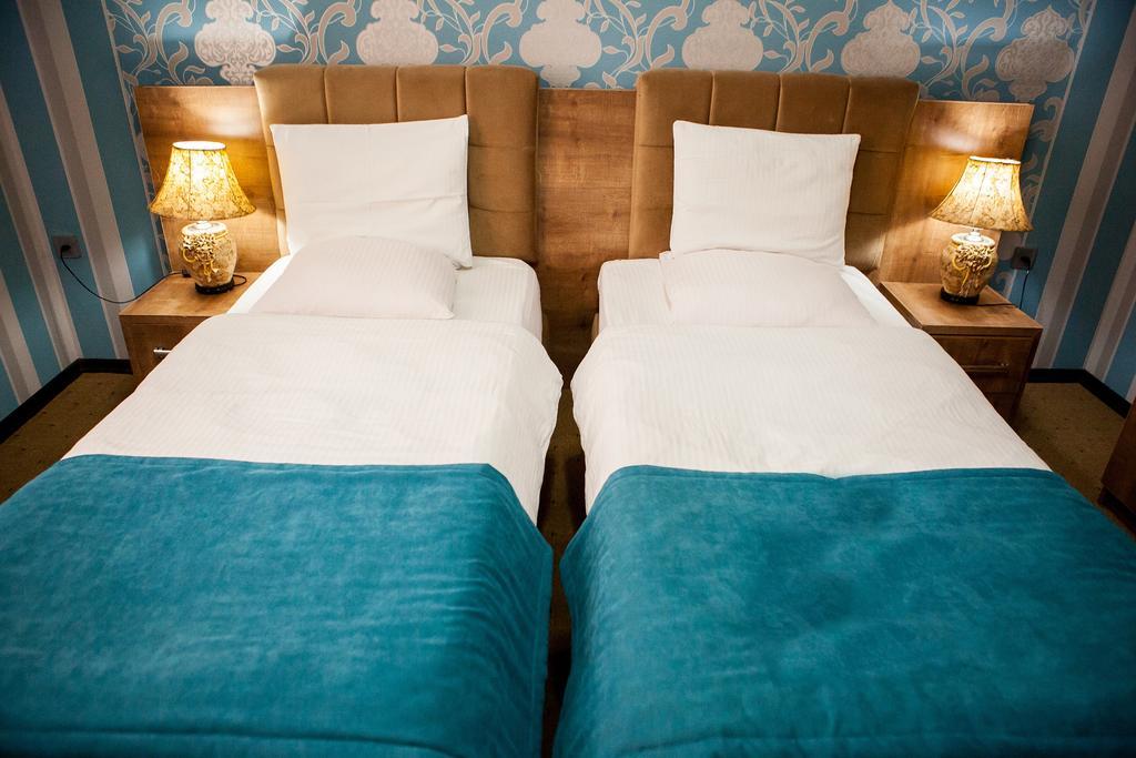 Issam Hotel & Spa Şǝki エクステリア 写真