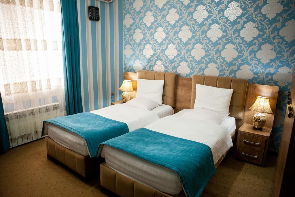 Issam Hotel & Spa Şǝki エクステリア 写真