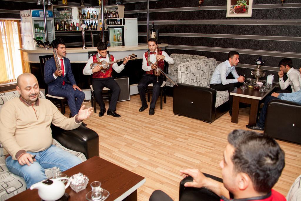 Issam Hotel & Spa Şǝki エクステリア 写真