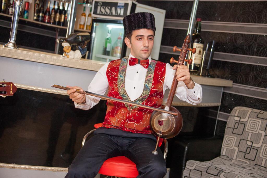 Issam Hotel & Spa Şǝki エクステリア 写真